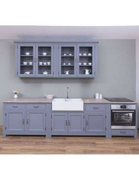 Cucina country in legno colorata – 3 moduli base e pensile vetro, top su misura