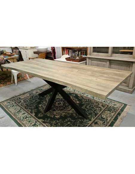 Tavolo da pranzo stile industrial in pino massello e ferro – 240 cm