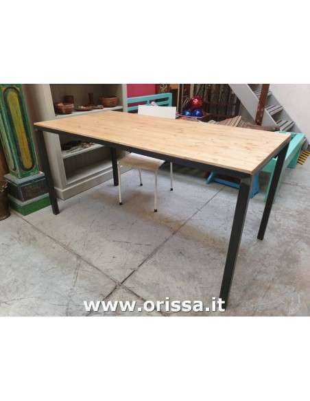 Tavolo industrial legno massello e struttura ferro battuto cx135