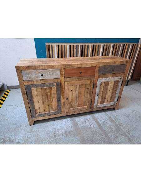 Credenza bassa in massello con tre ante e tre cassetti | Produzione artigianale dall'India | Misura 145x40x85 cm AGB0715