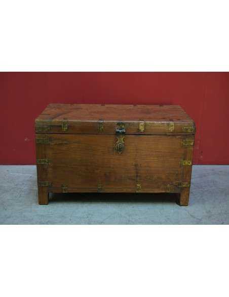 Baule coloniale in teak naturale con borchie – 61x33x36 cm TS106