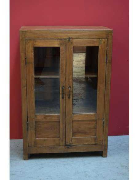 Vetrina coloniale in teak biondo con ante vetro e legno – 77x46x117 cm TS056
