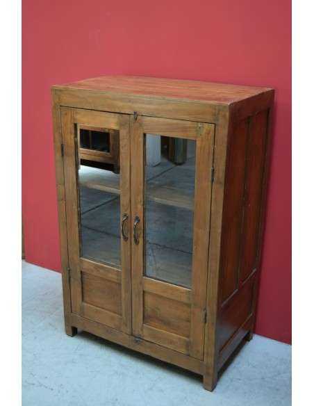 Vetrina coloniale in teak biondo con ante vetro e legno – 77x46x117 cm TS056