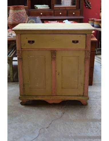 Credenza vintage in legno massello - Verde con profili rosa, con cassetto UN10038