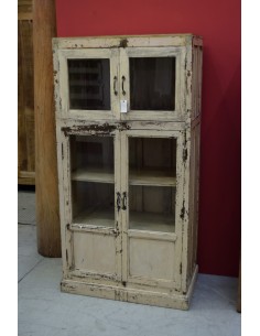 Vetrina pensile shabby in legno massello con doppia anta vetro e ripiani TS190