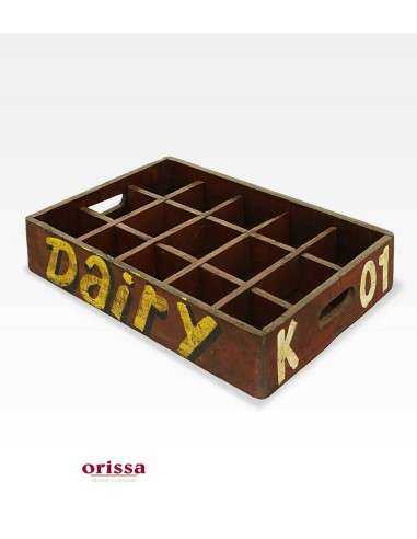 Cassette in legno a scomparti con scritte