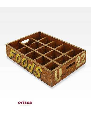Cassette in legno a scomparti con scritte