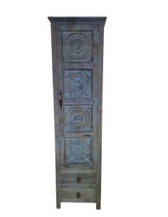 Credenza a Colonna in Legno di Mango Azzurra con Anta Intagliata e Cassetti – Stipo Serein