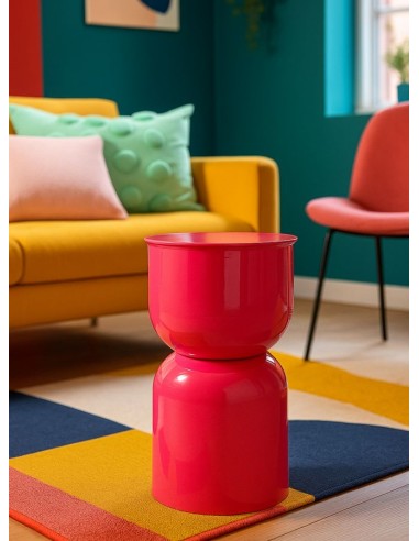 Tavolino glamour in metallo fuxia Oyi – design moderno per salotto e camera