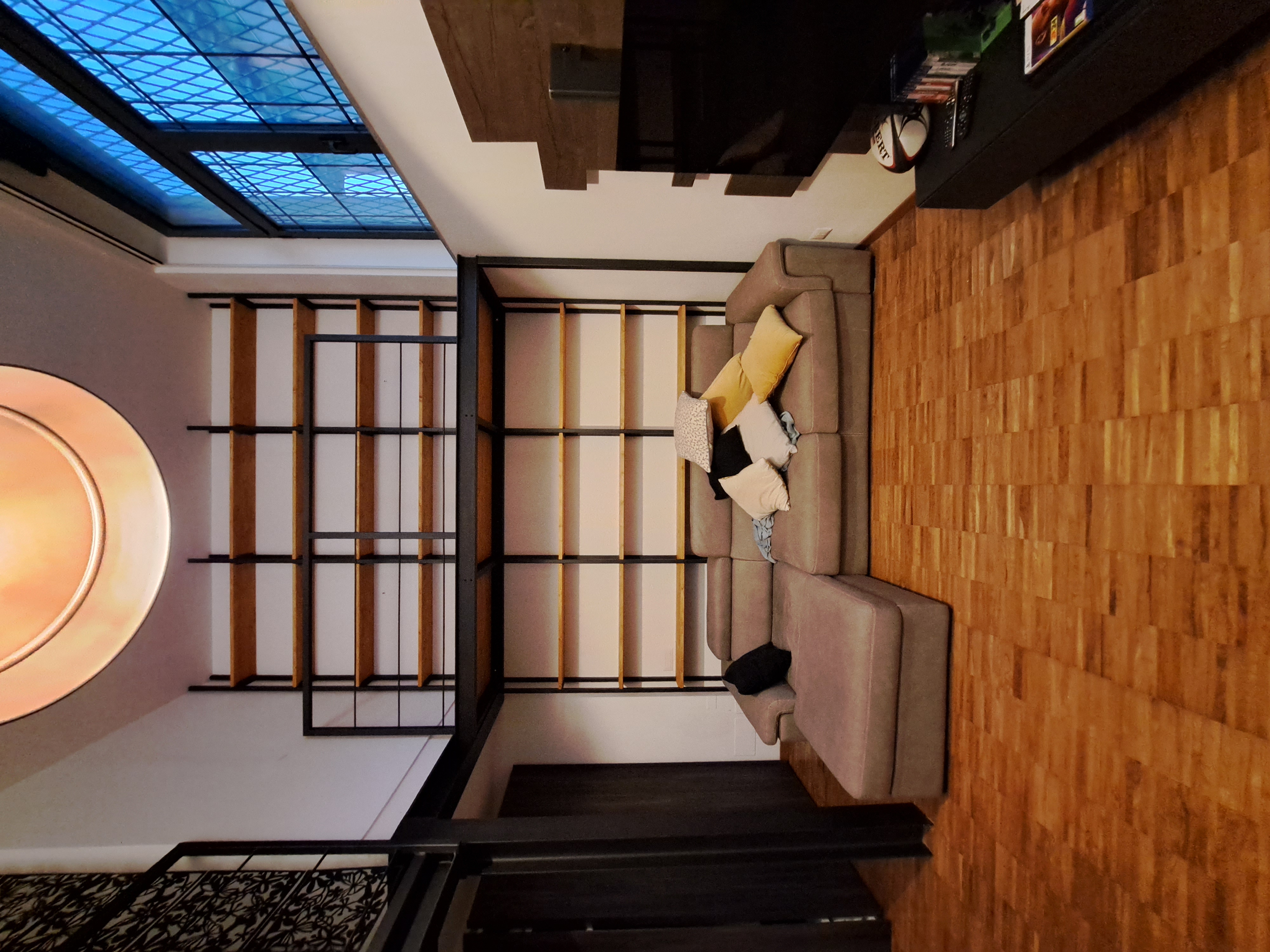 Libreria Industrial con soppalco