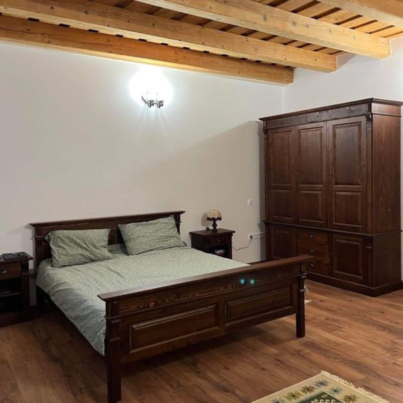 Camera da letto rustica